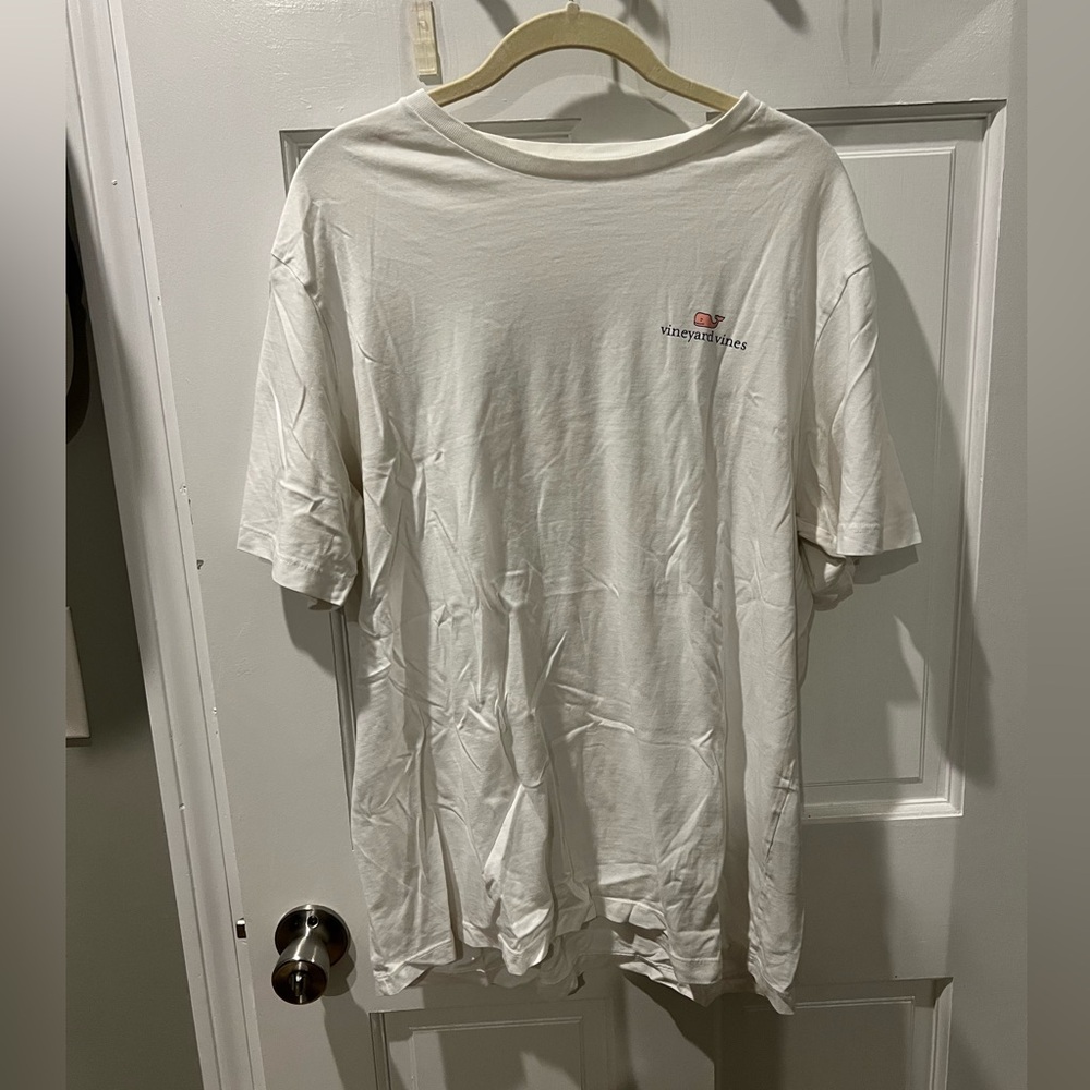🐳Vineyard Vines Cream T-Shirt